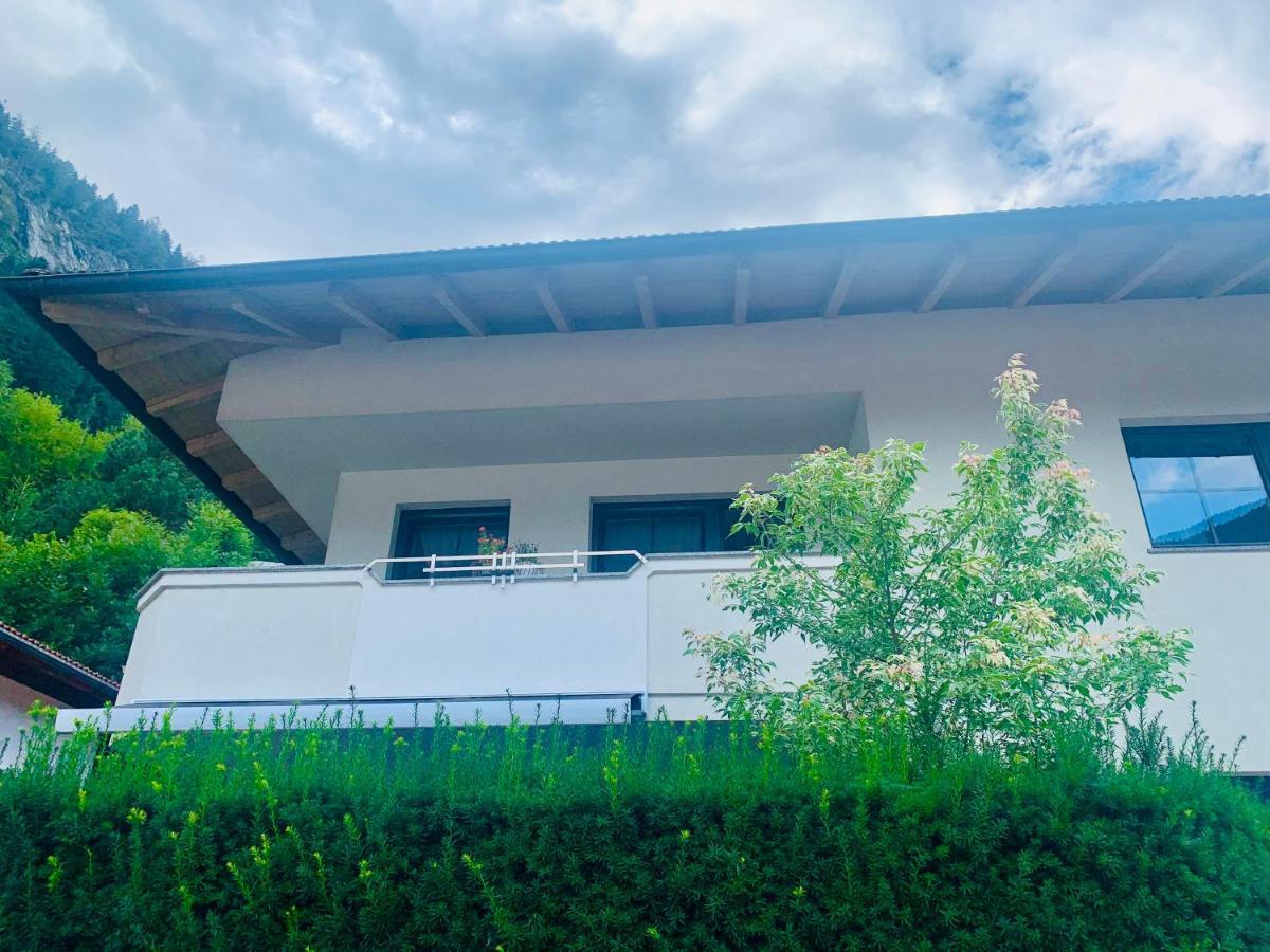 Apart Haus Bella Майерхофен Екстериор снимка